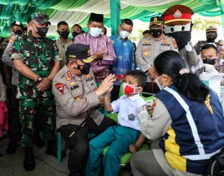 Kapolda Riau tinjau Vaksinasi usia 6-12 Tahun di Kabupaten Siak