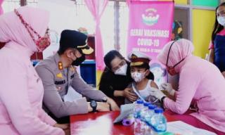 Kapolres Inhil Tinjau Vaksinasi Anak TK Usia 6 Tahun di TK Kemala Bhayangkari
