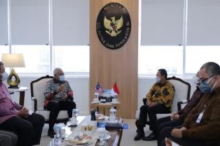 Indonesia dan Malaysia Jalin Operasi Pengawasan Tekan Praktik Illegal Fishing
