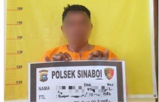 Tak Terima Istri Digoda, Edi Kancil Bacok Seorang Pelaut di Rohil