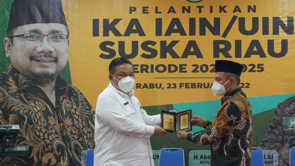 Abdul Wahid Resmi Jadi Ketum IKA UIN Suska Riau, Menag Yaqut: Jangan Jadi Forum Ngopi-ngopi