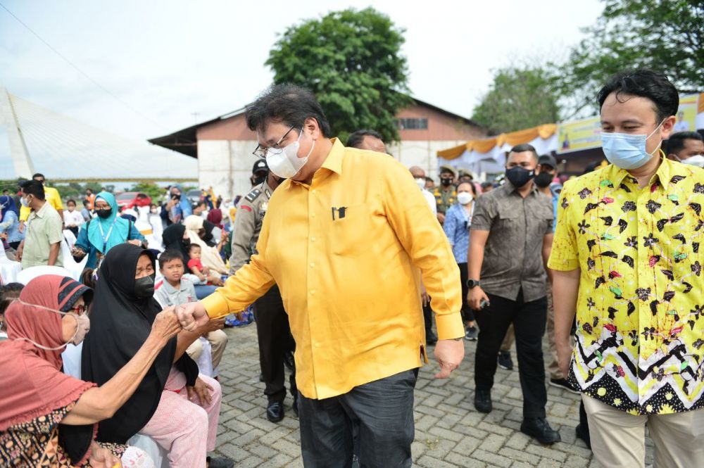 Kunker ke Riau, Menko Airlangga Hartarto Pastikan Ketersediaan Bahan Pangan
