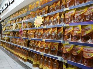 Dari Pantauan di Lapangan, Penerapan Minyak Goreng Satu Harga di Pekanbaru Mulai Merata