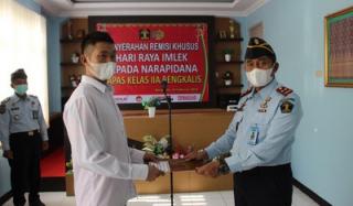 Dua Narapidana Lapas Bagansiapi-Api dan Bengkalis Dapat Remisi Imlek