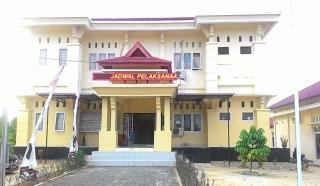 Diduga Langgar Etik, Ketua KPU Kampar Diadukan ke DKPP 