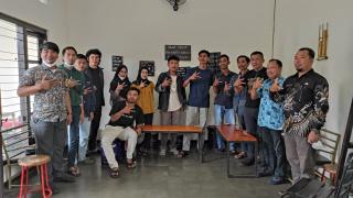 Bupati Adil Ngopi Bersama Mahasiswa Meranti di Yogyakarta