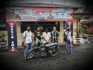 Petani Peranap Inhu Bawa Kabur Siswi SMA Bawah Umur Ke Sumut Saat Pulang Sekolah