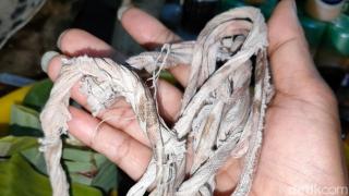 Curi Tali Pocong, Pelaku Ngaku Gali Kuburan Pake Tangan