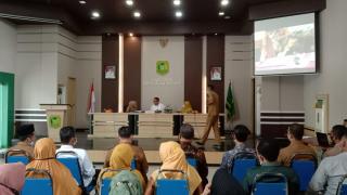 Rakor Bersama Kepsek SMA Sederajat, Bupati Adil: Tidak Ada Lagi Anak yang Tidak Kuliah