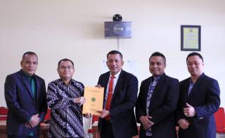 Sah, Bupati Meranti Sandang Gelar Magister Manajemen