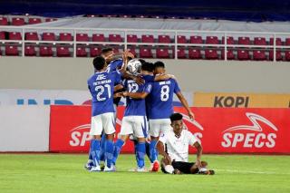 Jadwal Liga 1 Hari Ini, Persipura Vs Persib, Persela vs Barito Putera