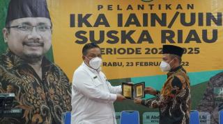 Abdul Wahid Resmi Jadi Ketum IKA UIN Suska Riau, Menag Yaqut: Jangan Jadi Forum Ngopi-ngopi