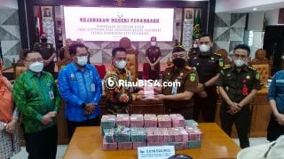 Kejari Selamatkan Rp 3 Miliar Uang Negara Dari Sosper Dan Reses 45 Anggota DPRD Pekanbaru