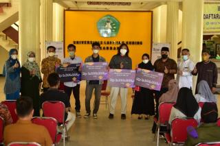 Dosen Unilak Sisihkan Gaji Bantu Mahasiswa Raih Sarjana