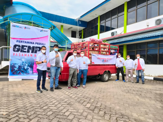 Pertamina Peduli Salurkan Bantuan Bahan Makanan Kepada Korban Gempa Pasaman Barat