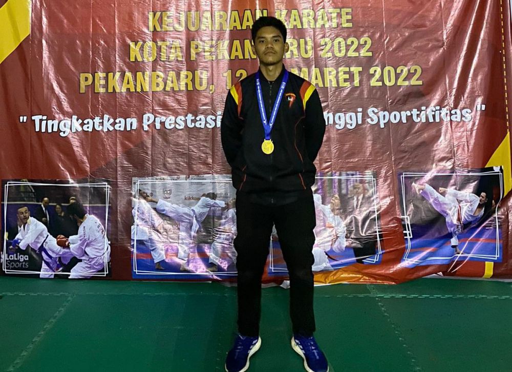 Personil Brimob Polda Riau Raih Juara 1 Kejuaraan Karate