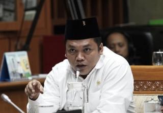 Pelonggaran Syarat Perjalanan Domestik, DPR Ingatkan Pemerintah Perlu Hati-hati