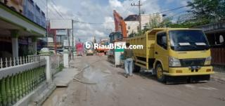 Proyek IPAL Jalan Mangga Pekanbaru Beraktivitas 24 Jam: Rumah Kami Bergetar Tengah Malam