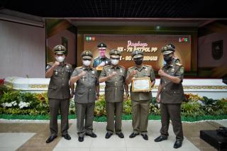 Bupati Inhil Hadiri HUT Ke-72 Satuan Polisi Pamong Praja di Pekanbaru