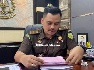 Kejari Pekanbaru Terima Denda Rp800 Juta Dari Mantan Pegawai BNI 46 dan Dua ASN Kemenkumham Riau