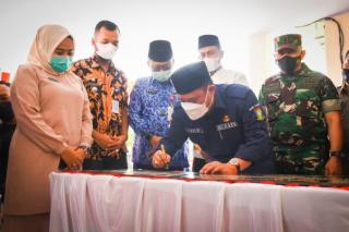 Bupati Catur Resmikan Dua Puskesmas di Siak Hulu dan Bangkinang