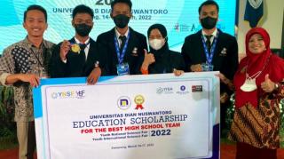 Diikuti 22 Negara, Tim Riset MAN 1 Kuansing Raih Medali Emas Kompetisi Sains International