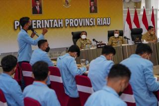 Gubri dan Aliansi Mahasiswa Unri Berdialog Bahas Sejumlah Permasalahan di Riau