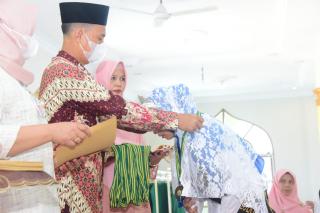 Hadiri Khatam Al-Quran dan Wisuda Tahfidz, Bupati Bengkalis Minta Santri Jaga Hafalan