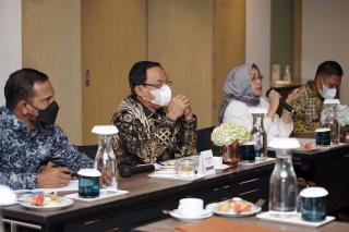 Bupati Wardan Dukung Terbentuknya Lembaga Perkelapaan Nasional