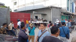 Nyaris Baku Hantam, Buruh FSPI Ribut di Pergudangan J&T Pekanbaru 