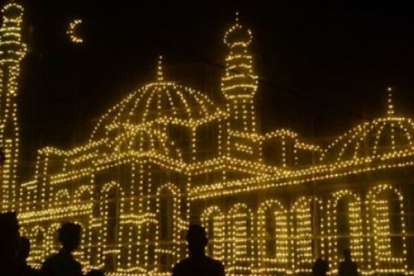 Semarakkan Ramadan, Pemprov Riau Gelar Festival Lampu Colok Kreatif