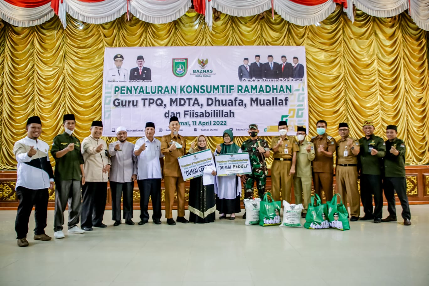 4.872 Warga Dumai Jadi Penerima, Wako Dumai: Mari Semua Berzakat
