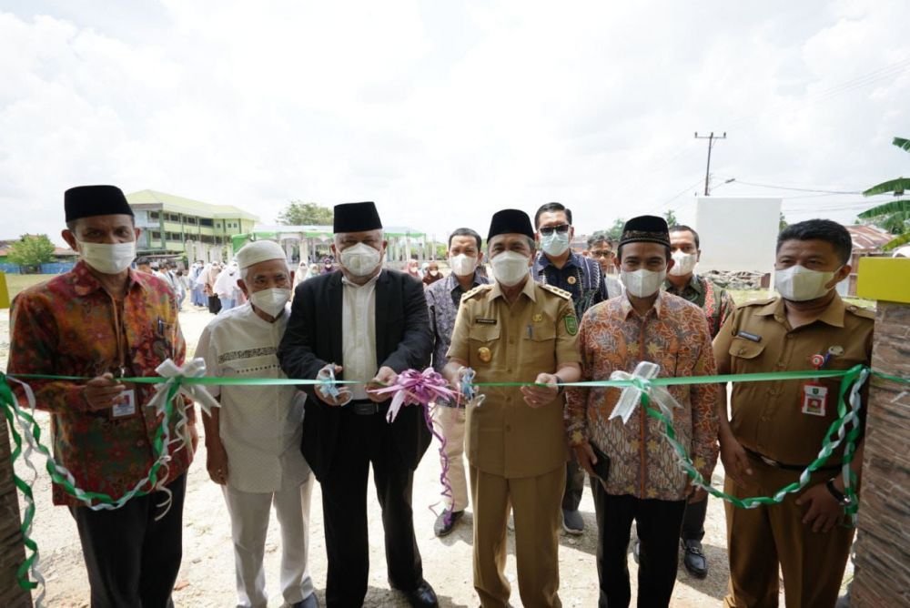 Gubri Resmikan Gedung BLK Komunitas Yayasan Wakaf Islam Al Fikri Riau