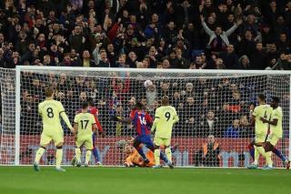 Arsenal Tersungkur di Markas Crystal Palace