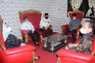 Terima Kunjungan GM Telkom Riau Daratan, Bupati Kasmarni