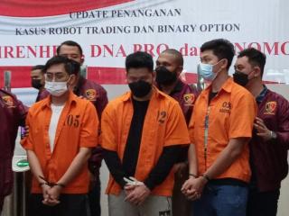 Polisi Bekuk Komplotan Indra Kenz, Admin Binomo Jadi Tersangka