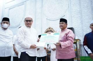 Safari Ramadan ke Inhil, Wagubri Bangga Masyarakat Ramaikan Masjid
