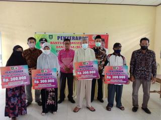 Pemdes Resam Lapis Serahkan BLT Desa kepada 42 Keluarga Penerima Manfaat