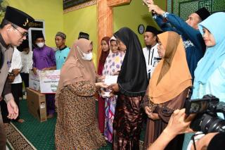 Termasuk dalam Kawasan Perbatasan, Bupati Kasmarni Komitmen Bangun Rupat Utara