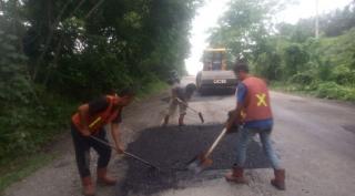 Agar Mudik Aman Lancar, PUPR PKPP Riau Lakukan Perbaikan Jalan Berlubang