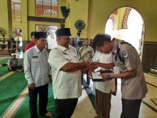 Pengurus Masjid Al-Ihsan Markaz Islamy Center Bangkinang Salurkan Bantuan untuk Anak Yatim