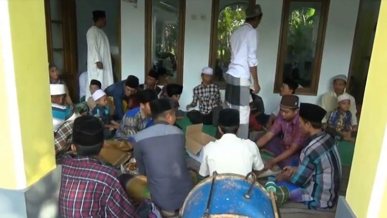 Hari Ini, Jamaah Islam Aboge Gelar Salat Idul Fitri