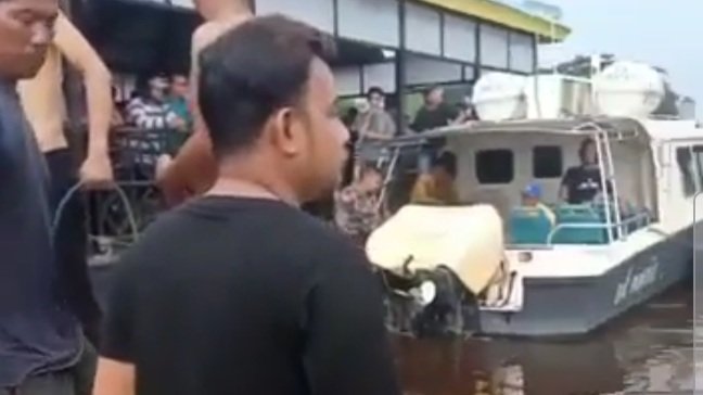 Geger! Anak SMA Terjatuh dan Tenggelam di Sungai Siak Riau