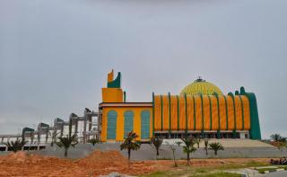 Besok Pagi, Wako Pekanbaru Dijadwalkan Salat Ied di Masjid Agung Paripurna Al Firdaus