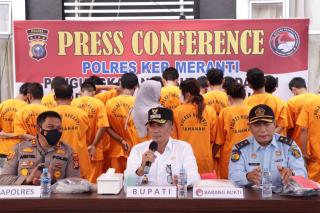 Polisi Ungkap Peredaran 1,5 Kg Sabu di Hotel Selatpanjang