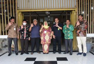 Bertemu Bupati Kasmarni, Tim KLHK Komit Selesaikan Lahan Masyarakat yang Bermasalah