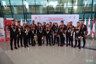 Tim Karate Indonesia Bawa Pulang 4 Medali Emas, 8 Perak dan 2 Perunggu