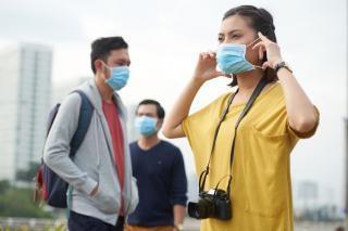 Diskes Sebut Warga yang Sudah Booster Boleh Lepas Masker