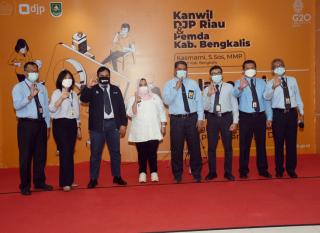 Sambangi Kanwil DJP Riau, Bupati Kasmarni Jalin Kolaborasi Tingkatkan PAD dari Pajak Daerah