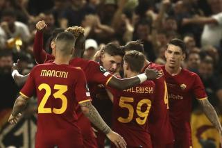 Kalahkan Feyenoord, AS Roma Juara UEFA Conference League